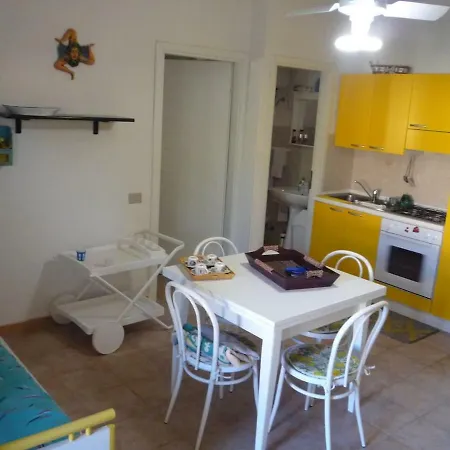 Graziosa Casa In - Centrale - 2 Passi Dalla Spiaggia E Dal Castello Holiday home Le Castella (Calabria)