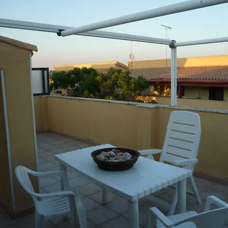 Graziosa Casa In - Centrale - 2 Passi Dalla Spiaggia E Dal Castello Holiday home
